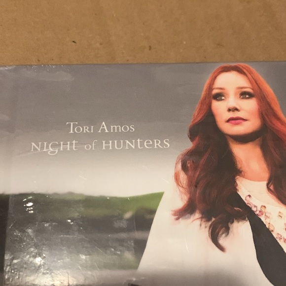 New sealed Tori Amos CD - Picture 2 of 5